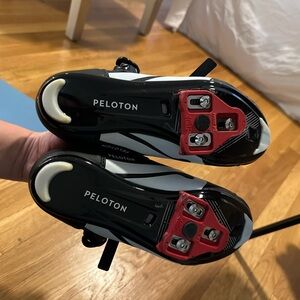 Peloton Cycling Shoes - Black and White